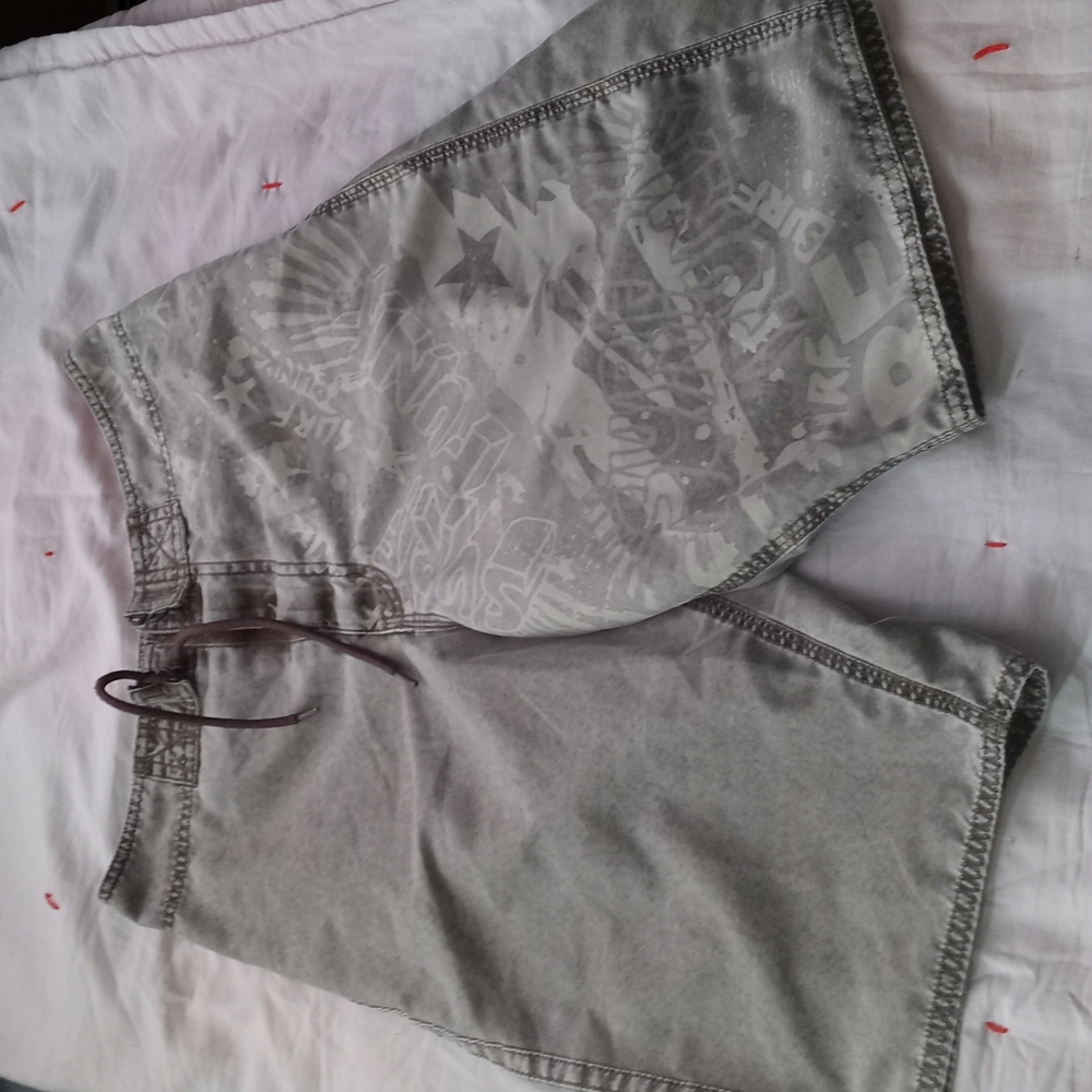 Mossimo Shorts - Picture 1 of 9